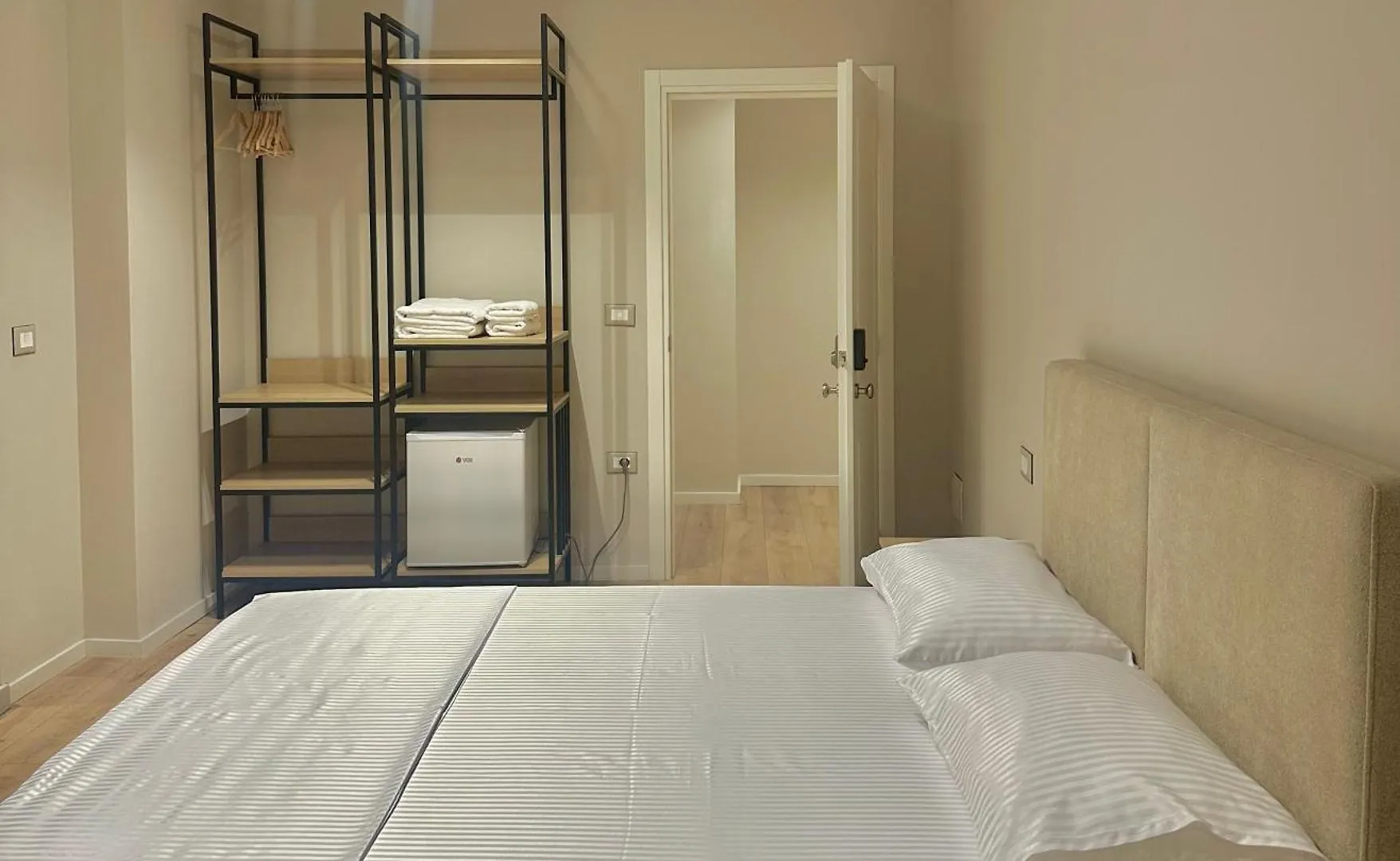 Blloku Area Studio Apartment Tirana