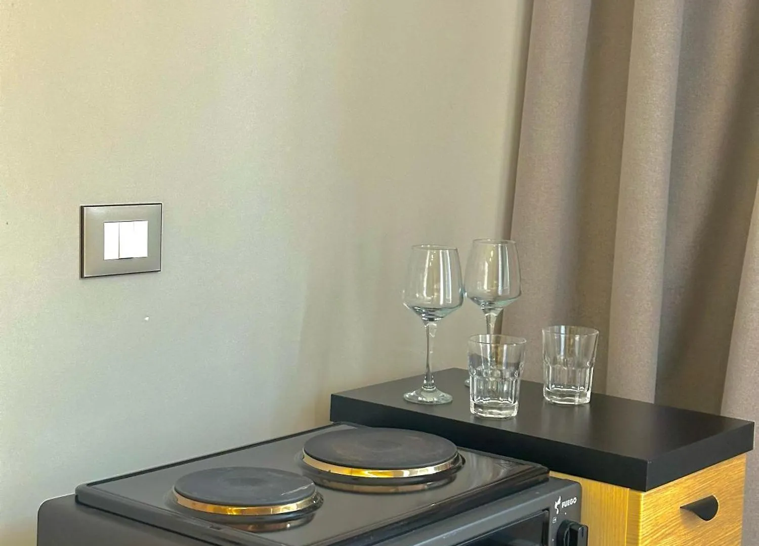 Blloku Area Studio Apartment Tirana